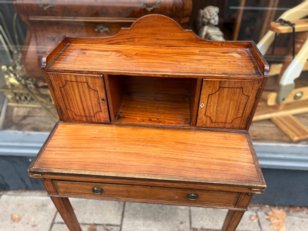 Satinwood bonheur de jour View II