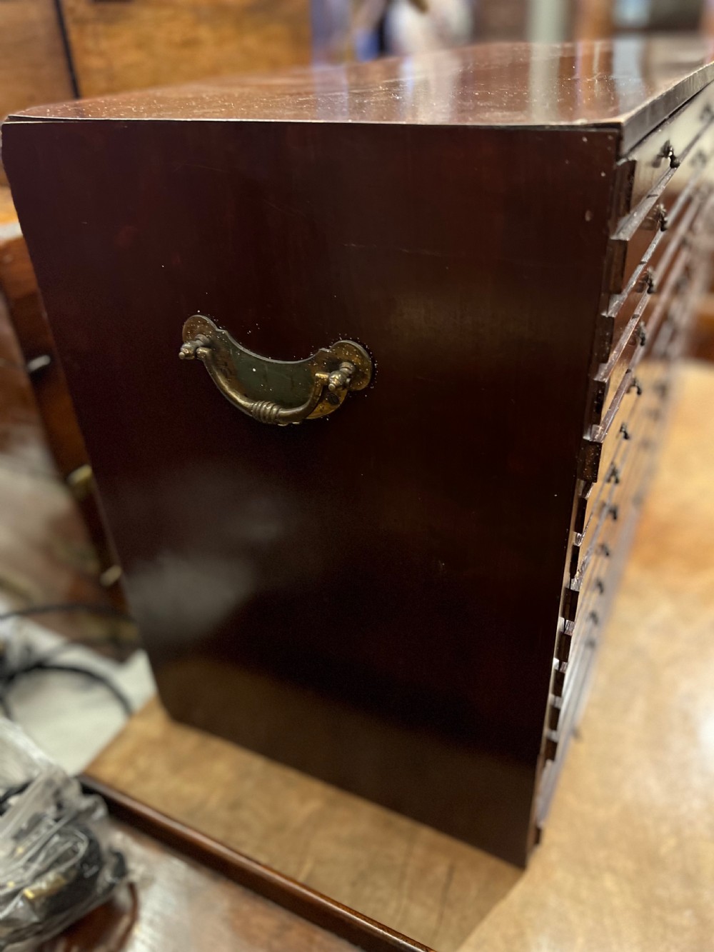 Coin collectors table top cabinet with 26 drawers  View V