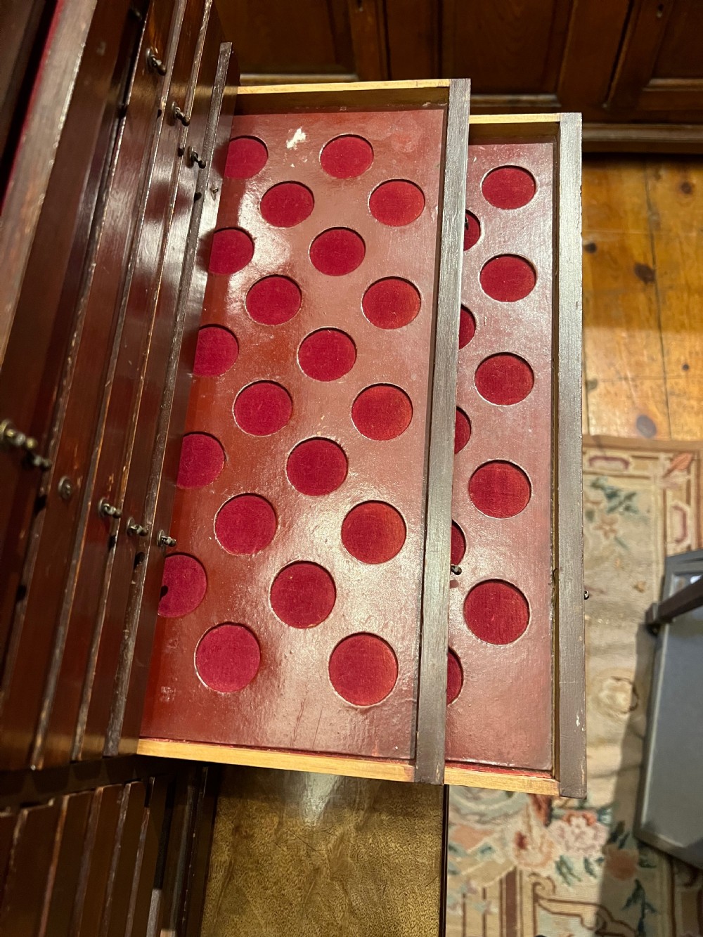 Coin collectors table top cabinet with 26 drawers  View VI