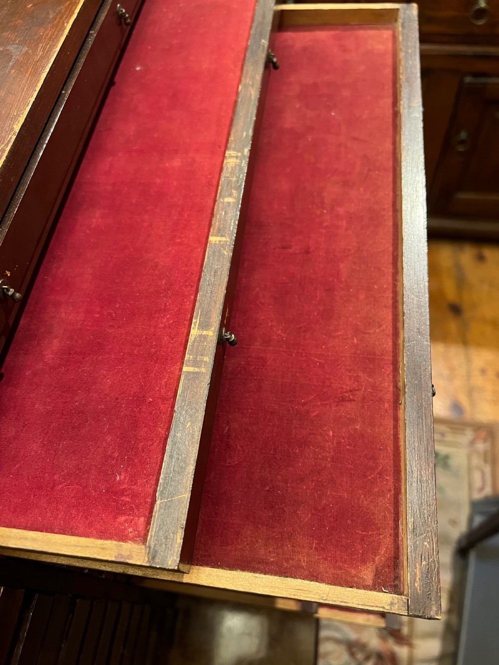 Coin collectors table top cabinet with 26 drawers  View VII