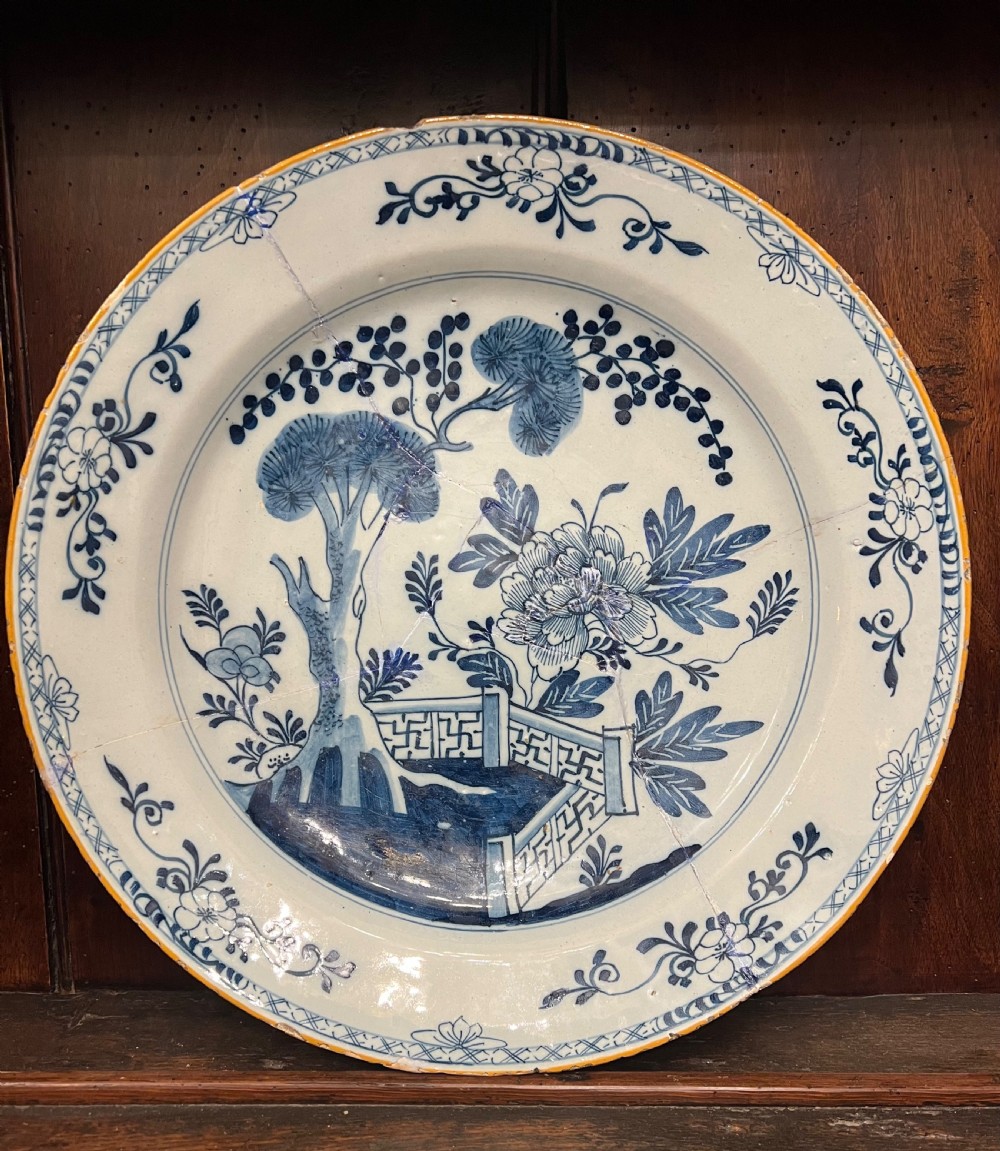 Delft blue and white charger C1760 bristol 