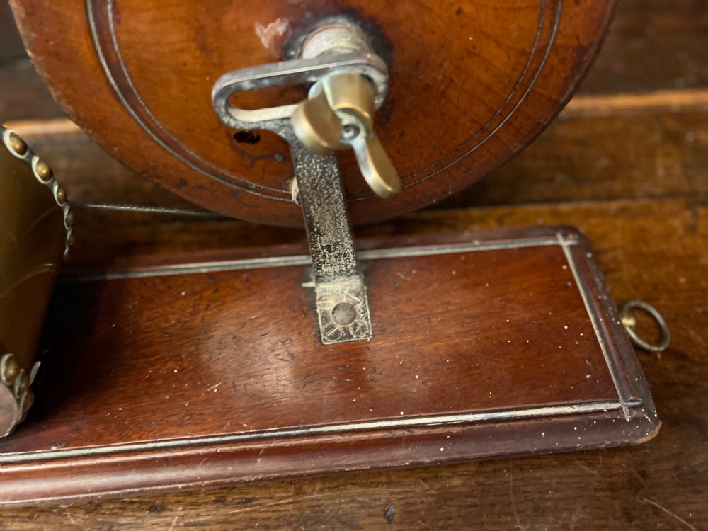 George III mechanical bellows in walnut and brass  View VII