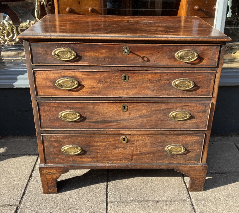 Small early C19th mahogany chest of drawers  View II