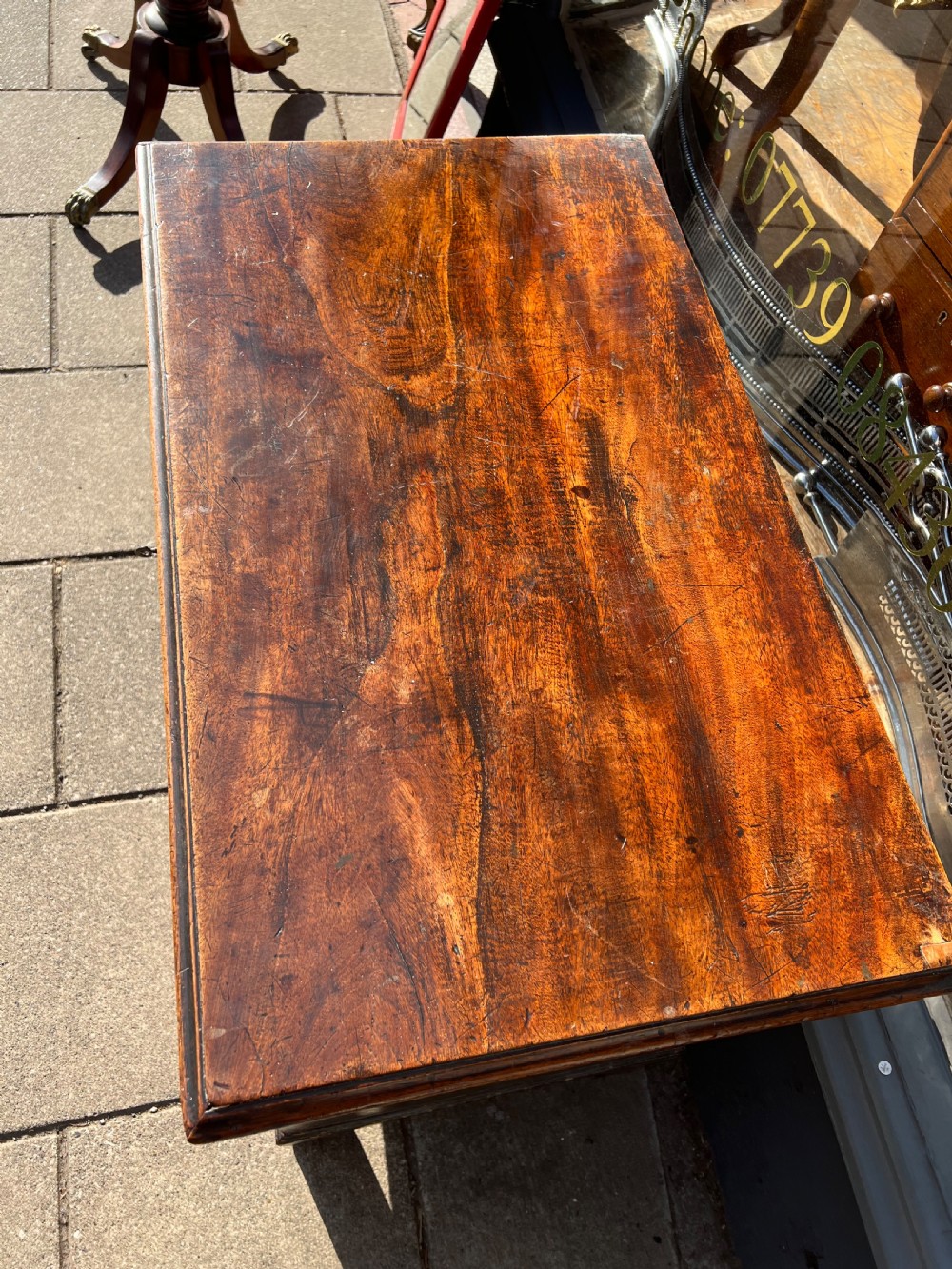 Small early C19th mahogany chest of drawers  View III