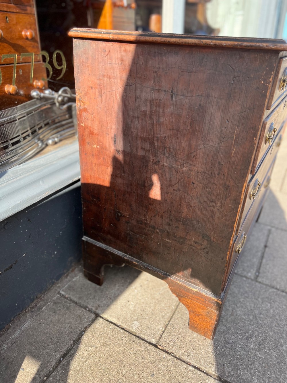 Small early C19th mahogany chest of drawers  View VII