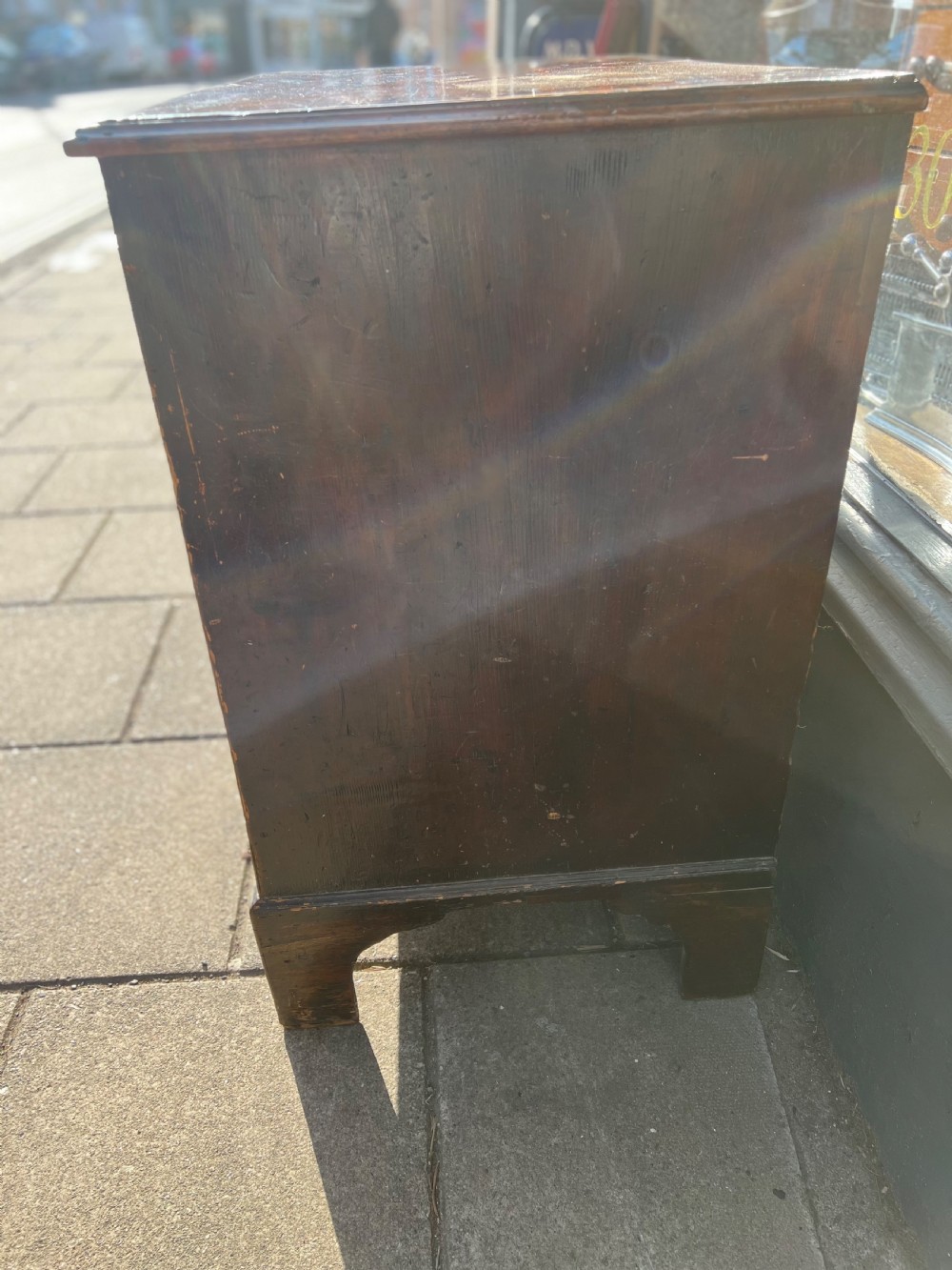 Small early C19th mahogany chest of drawers  View VIII