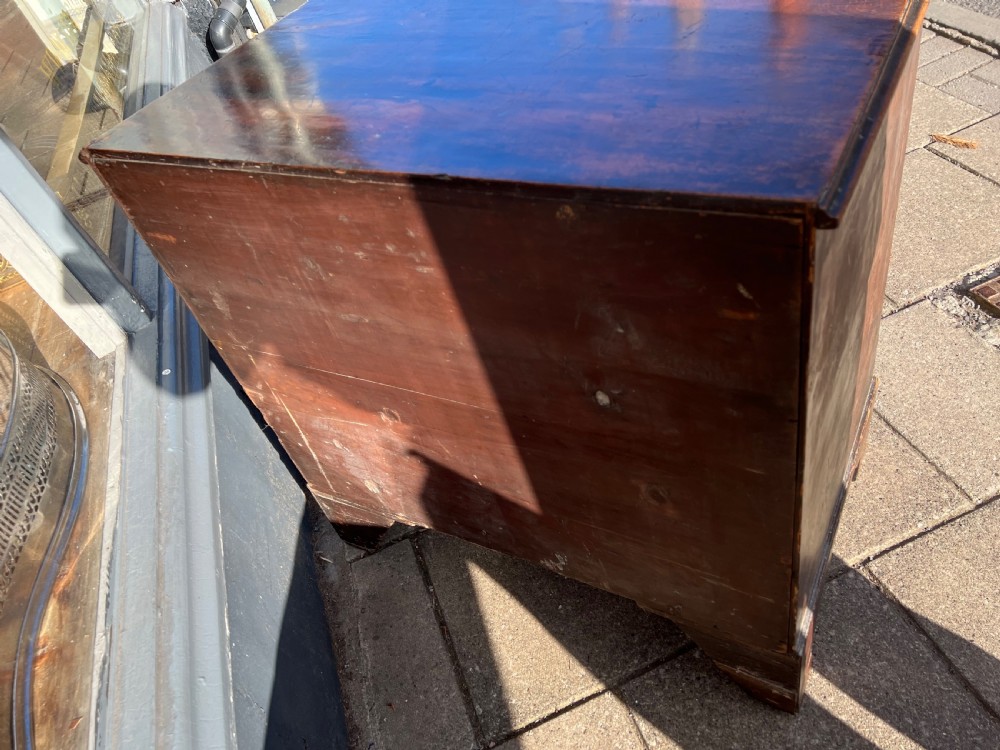 Small early C19th mahogany chest of drawers  View IX