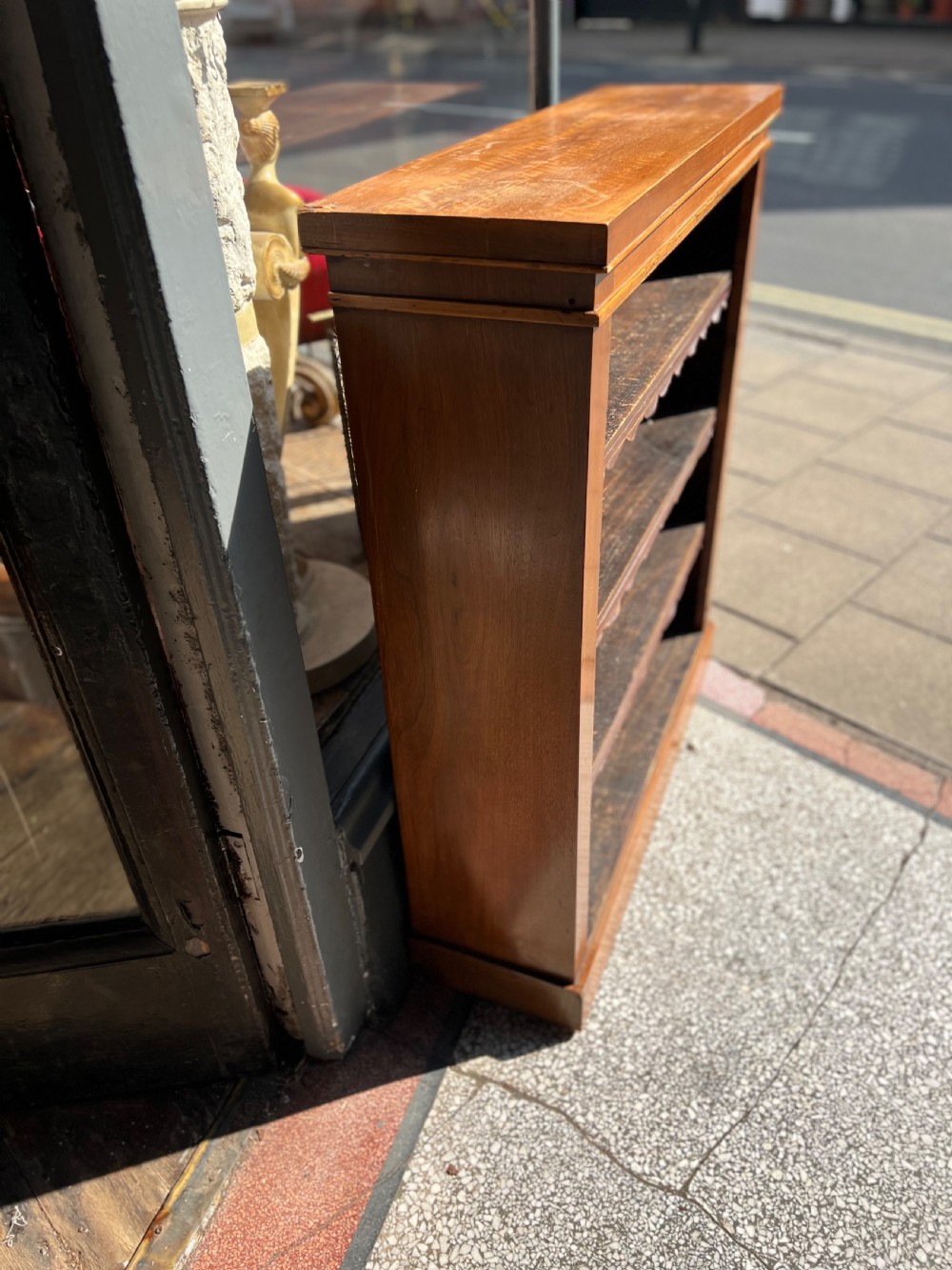 Small Walnut bookcase with adjustable shelves  View IV