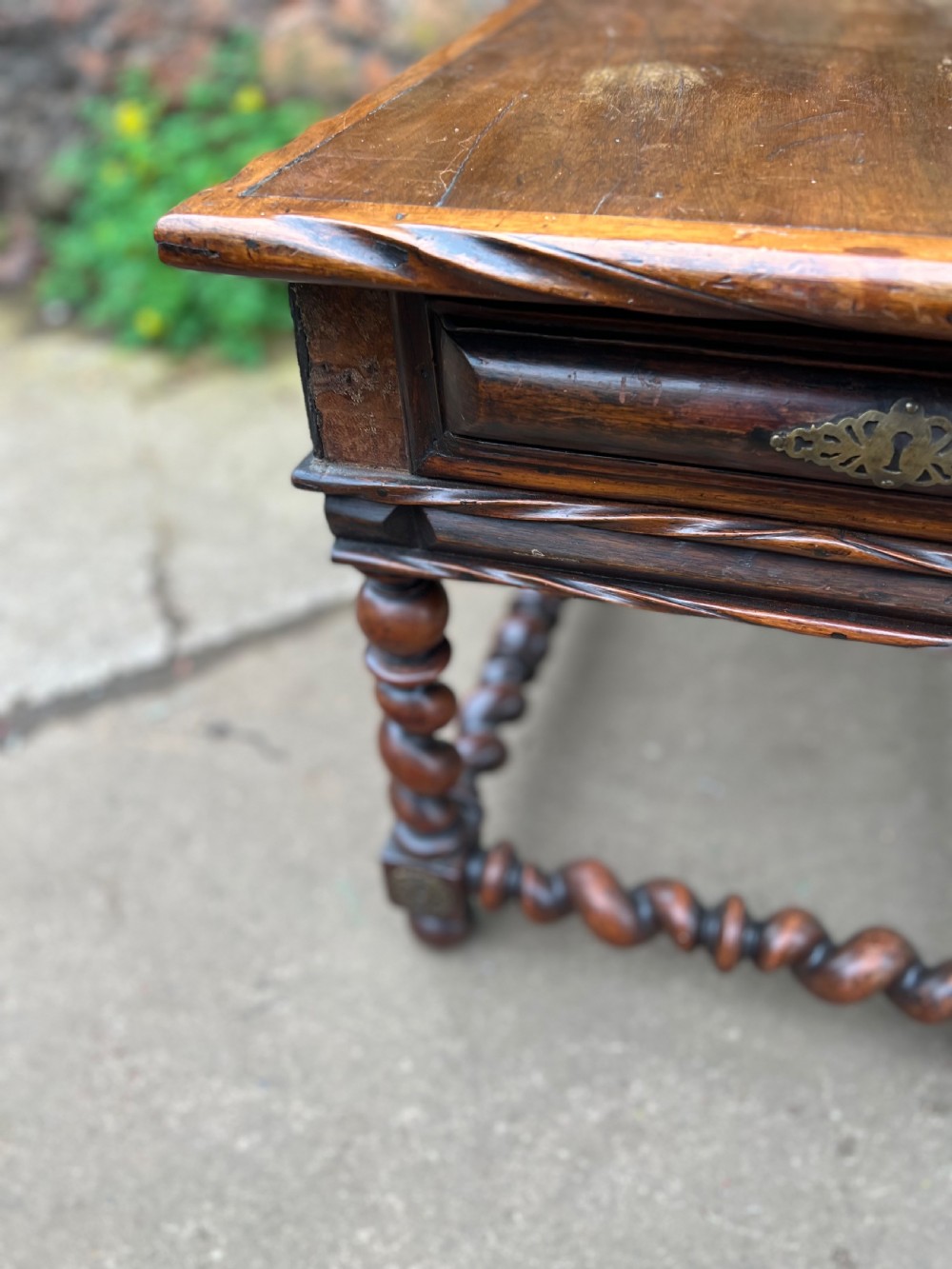 Small C18th Portuguese low table  View II