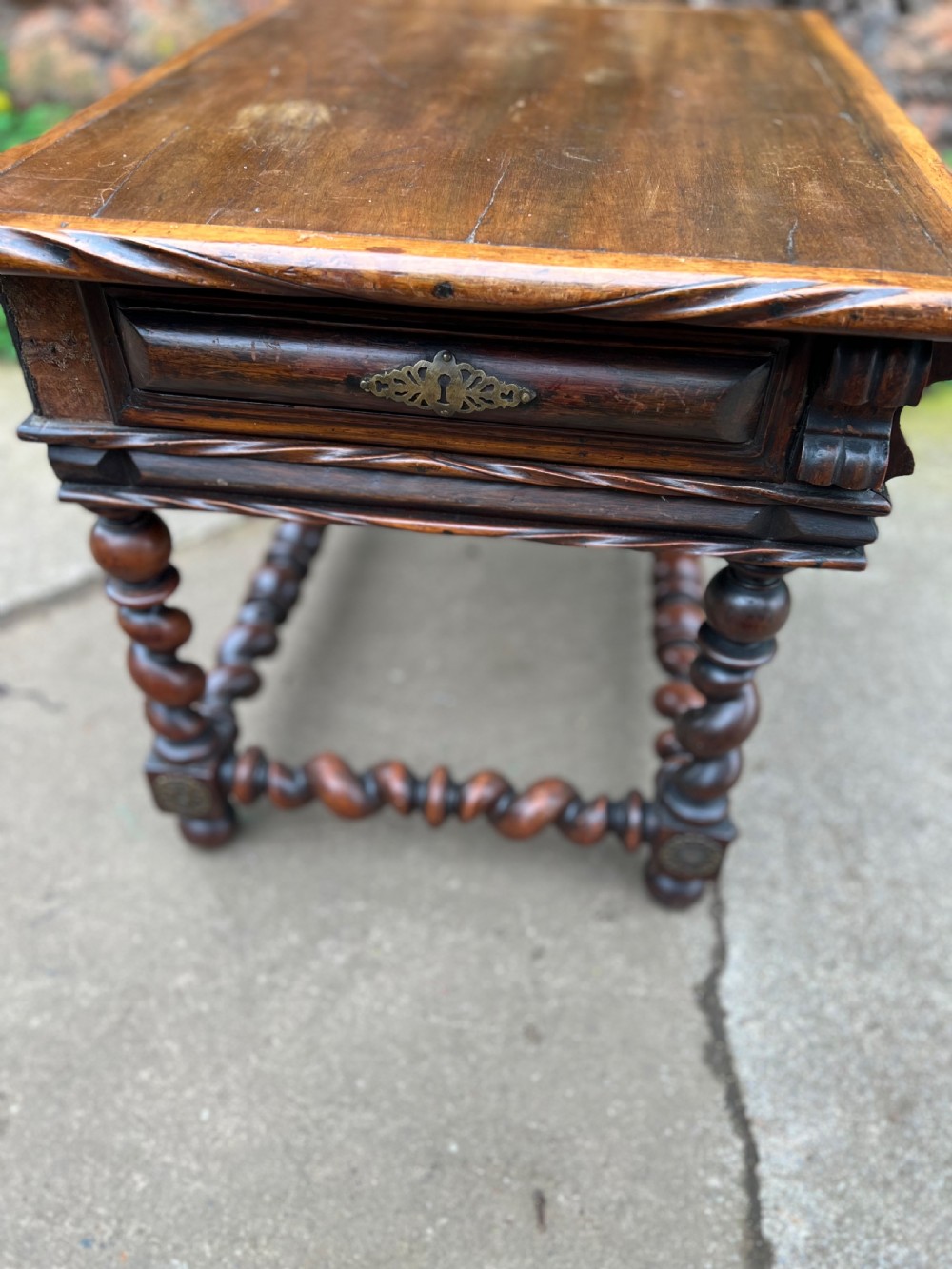Small C18th Portuguese low table  View VII