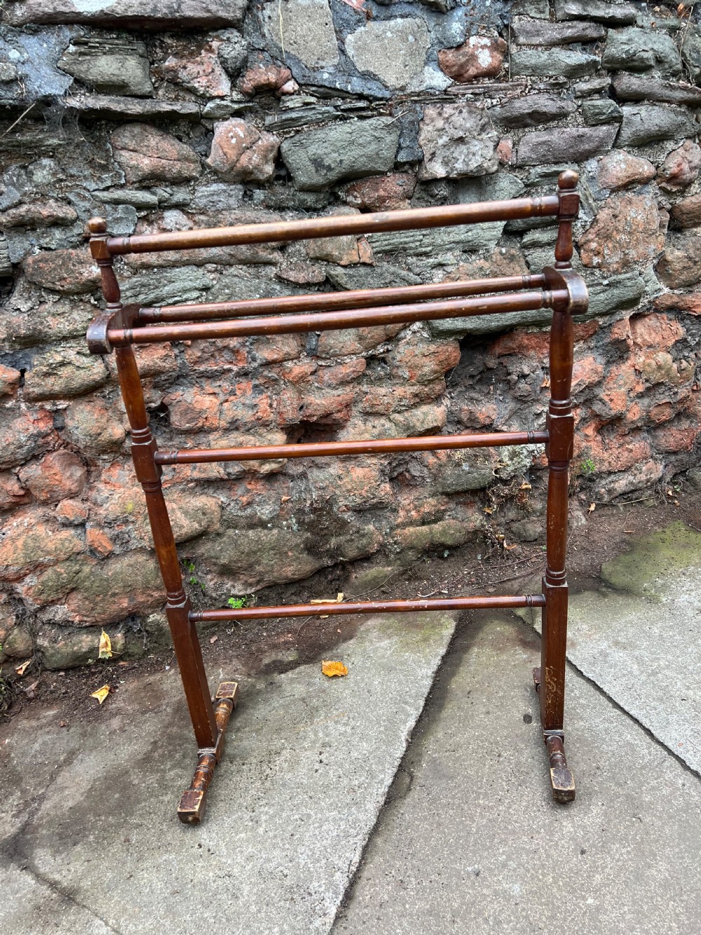 Edwardian towel rail in mahogany 