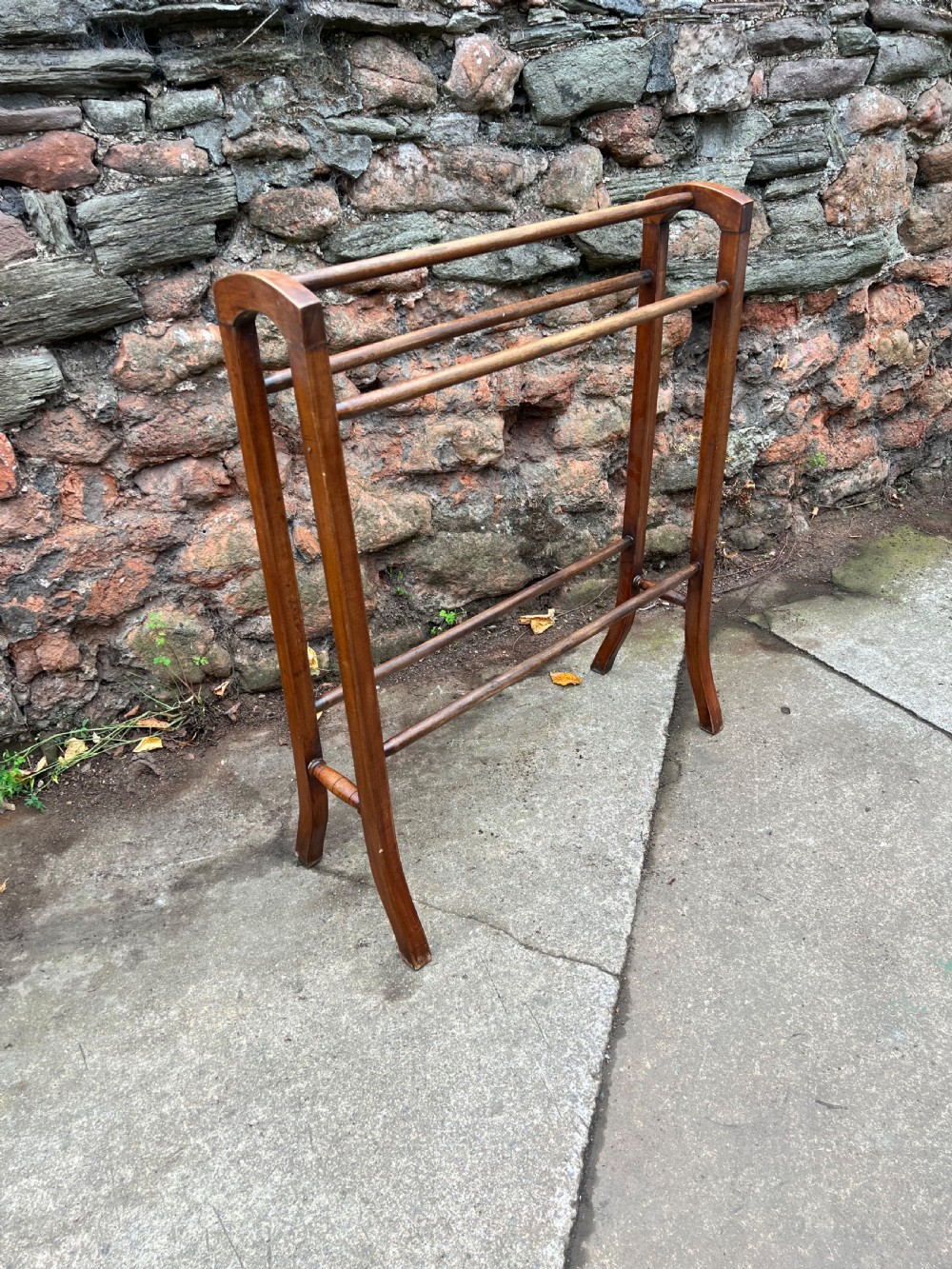 Edwardian towel rail in walnut 