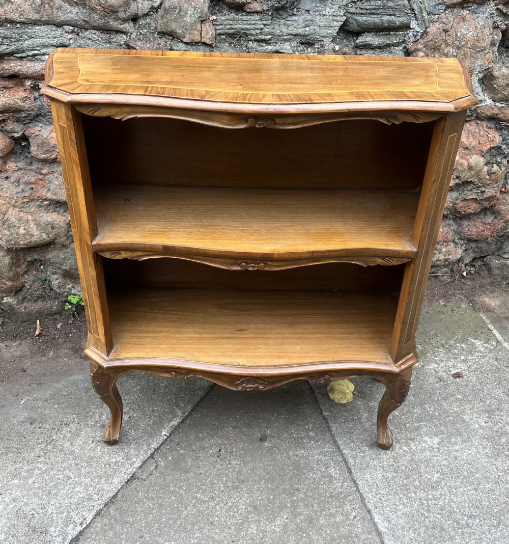 Small early C20th bookcase veneered in walnut  View VII