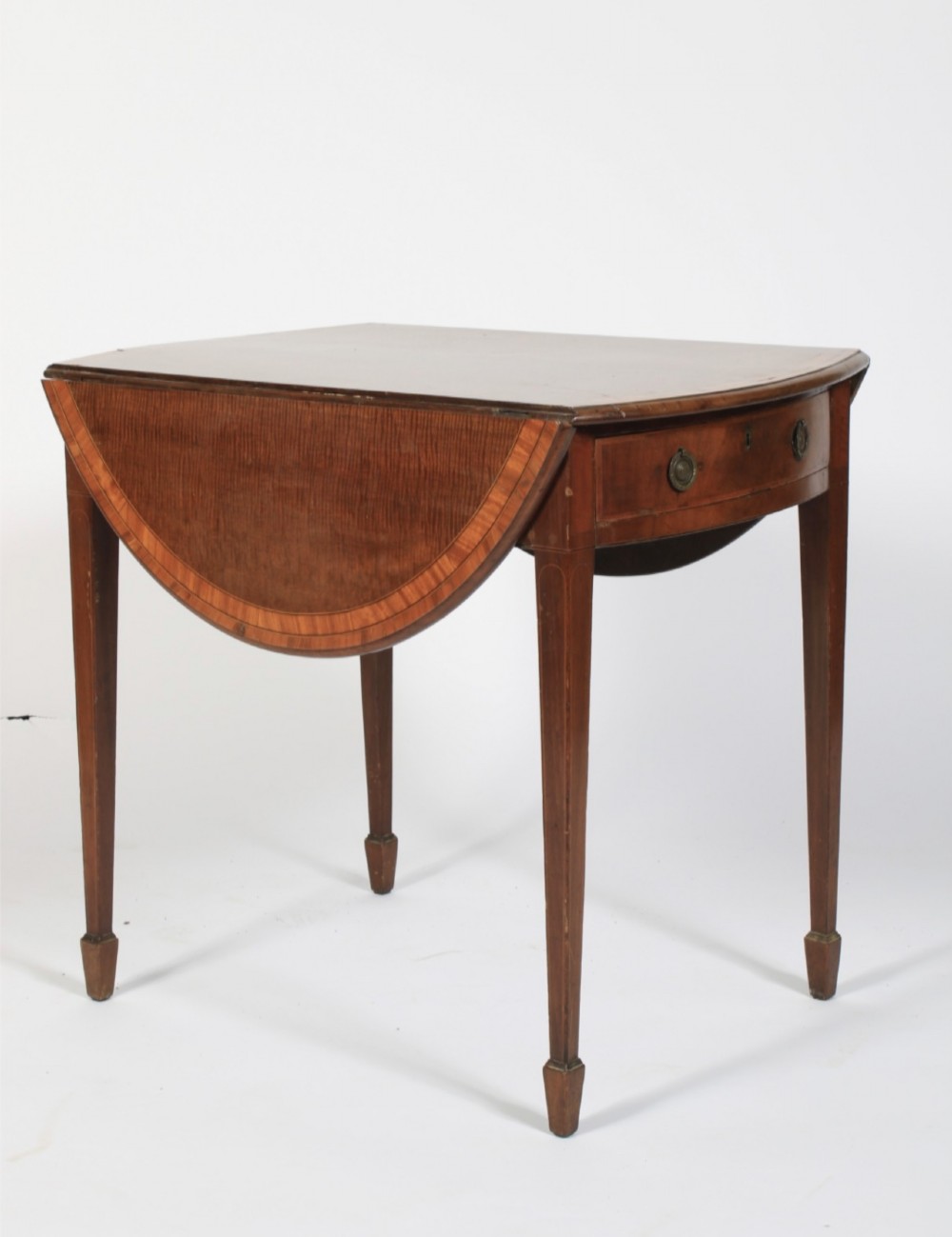 Early C19th mahogany, satinwood and rosewood crossbanded Pembroke table 