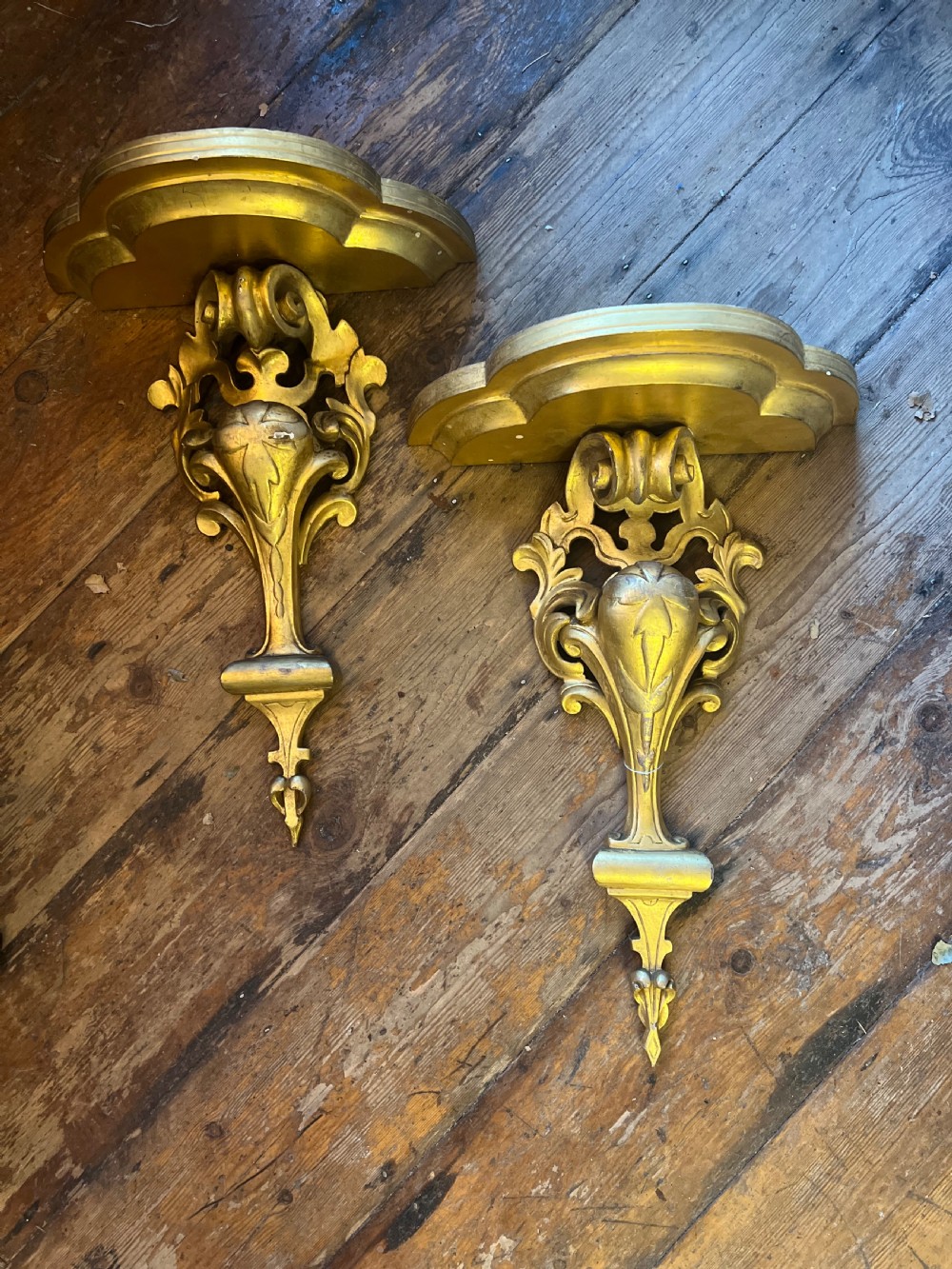 Pair of large C19th carved giltwood brackets  View II