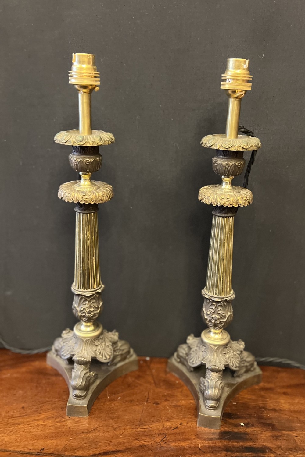 Pair of table lamps 