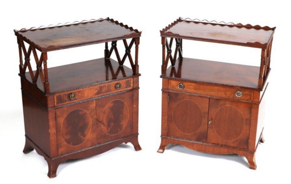 Pair of bedside cabinets 