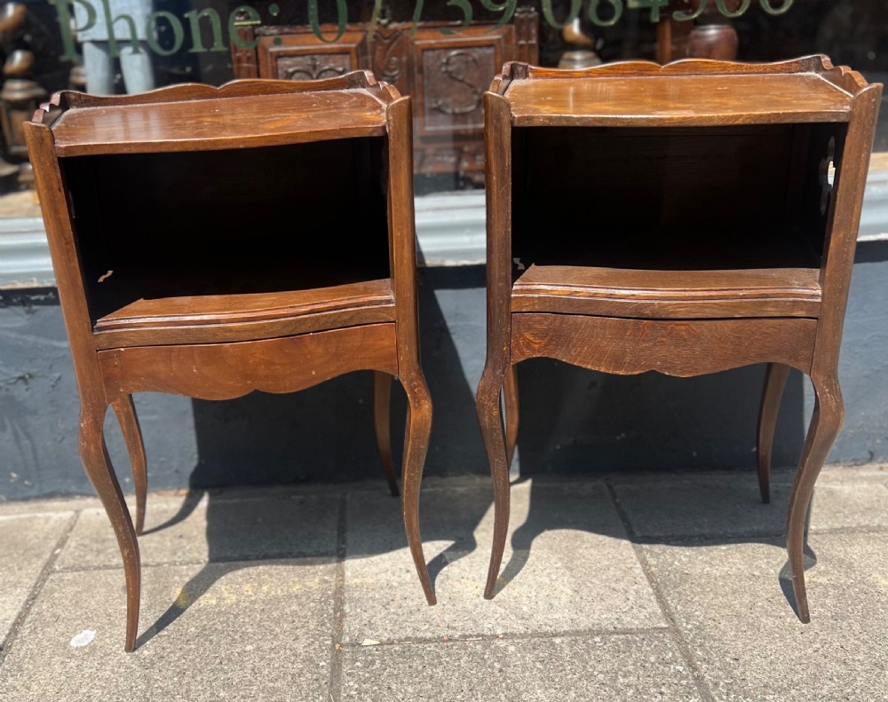 Pair of oak bedside tables 