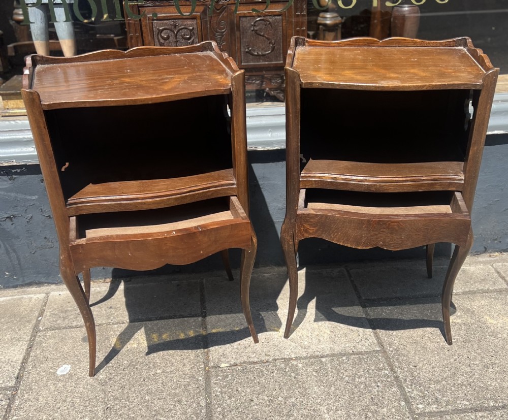 Pair of oak bedside tables  View VIII