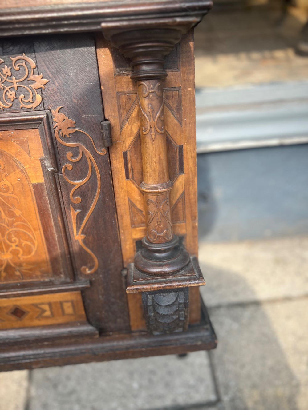 An C18th German marquetry wall cupboard in walnut walnut  View IV