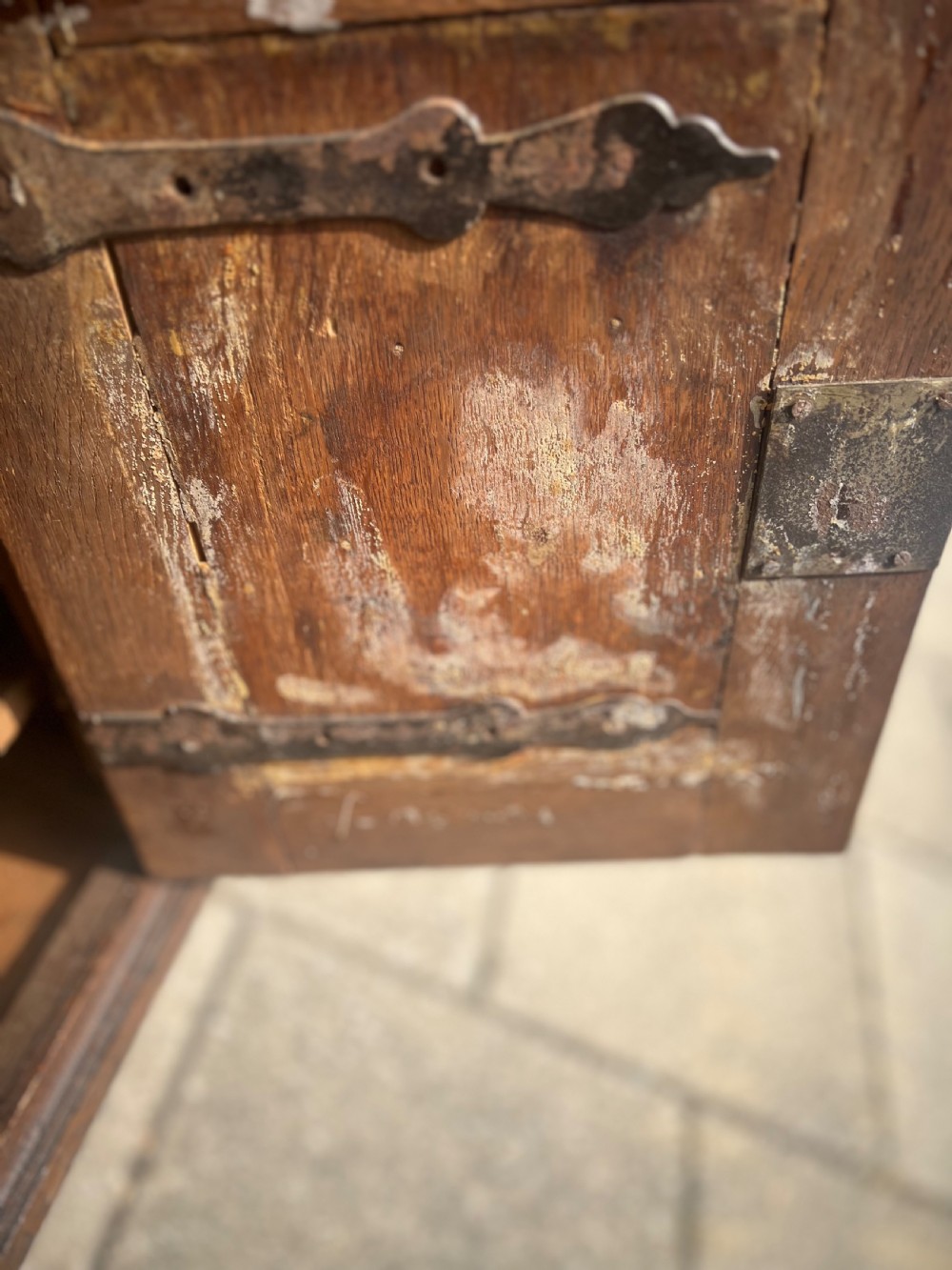 An C18th German marquetry wall cupboard in walnut walnut  View VII