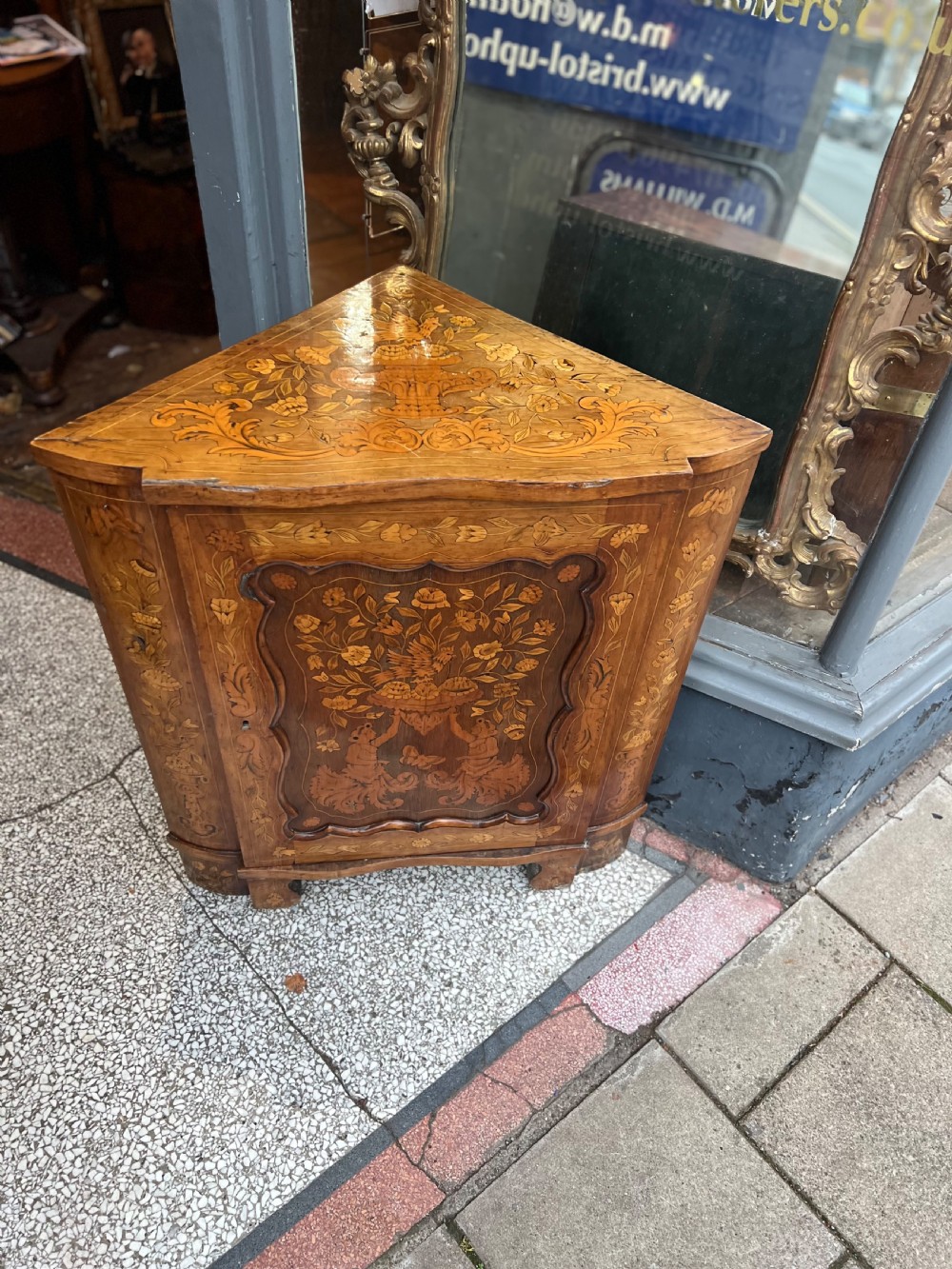 C19th Dutch marquetry floor standing corner cupboard  View III