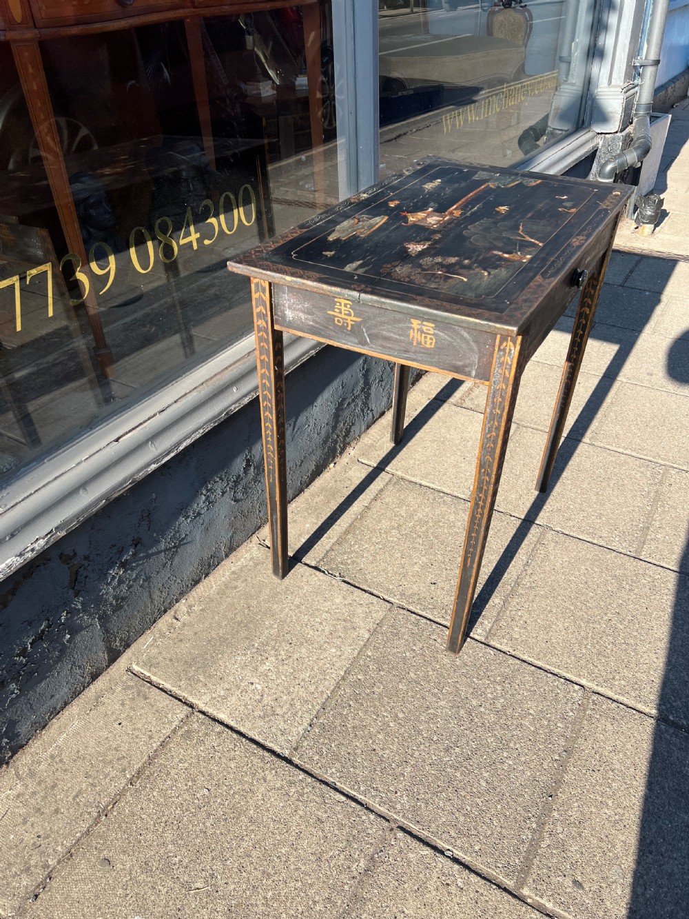 Early C19th chinoiserie painted table in unrestored condition View VI