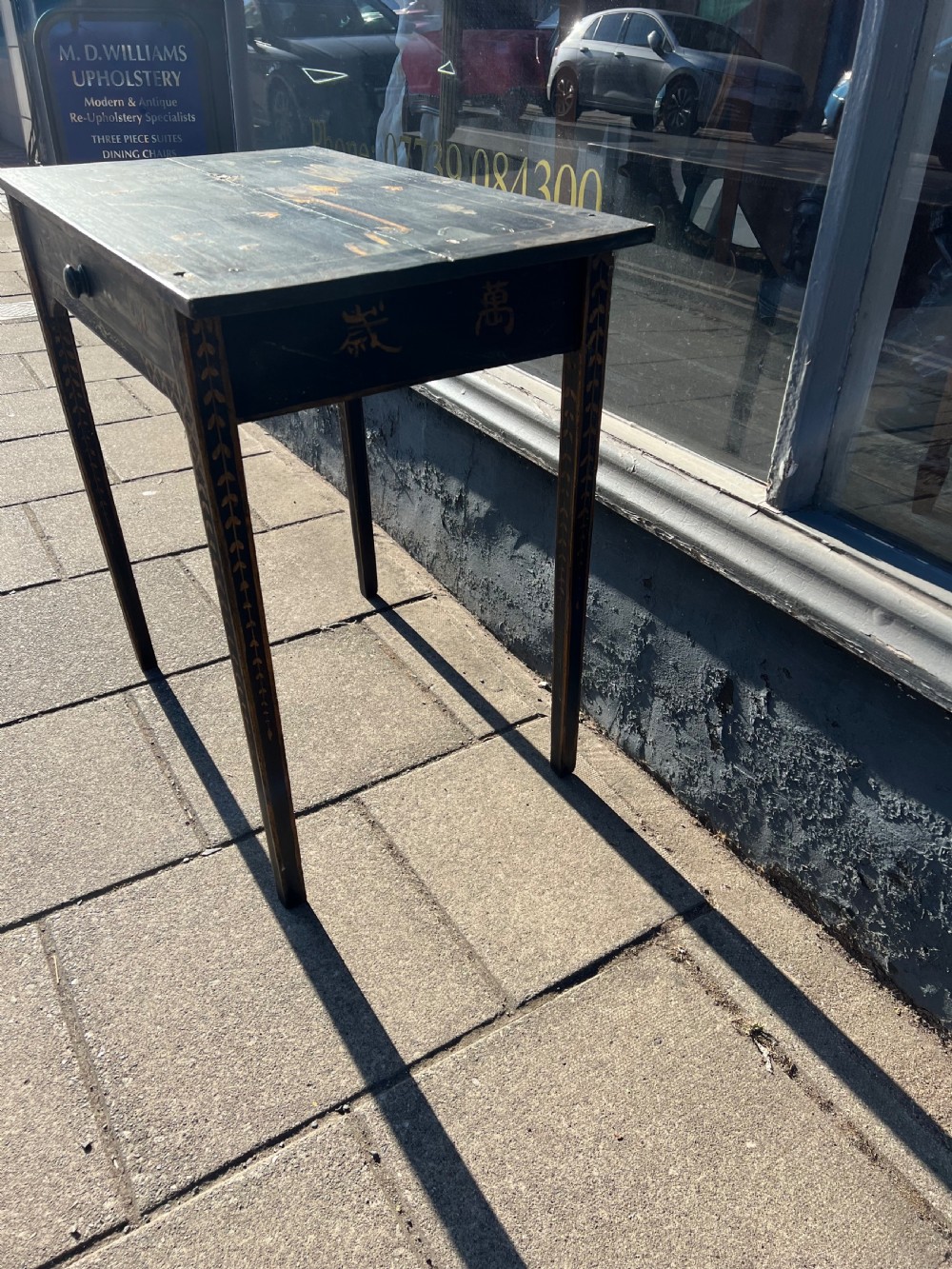 Early C19th chinoiserie painted table in unrestored condition View VIII