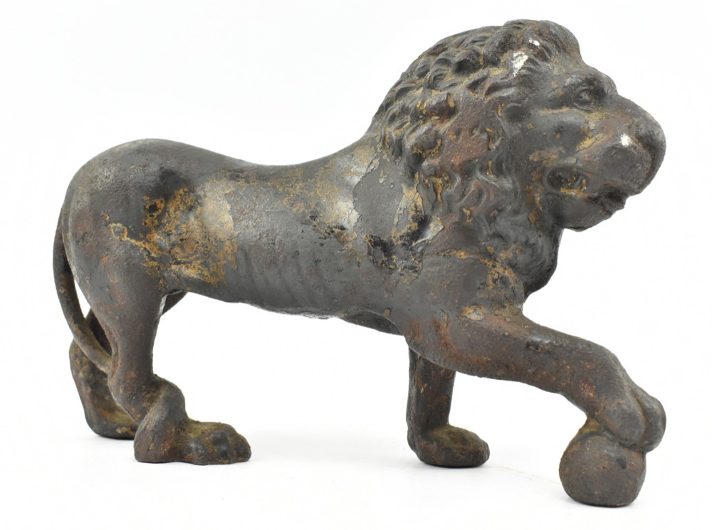 C19th Cast iron lion with paint traces 