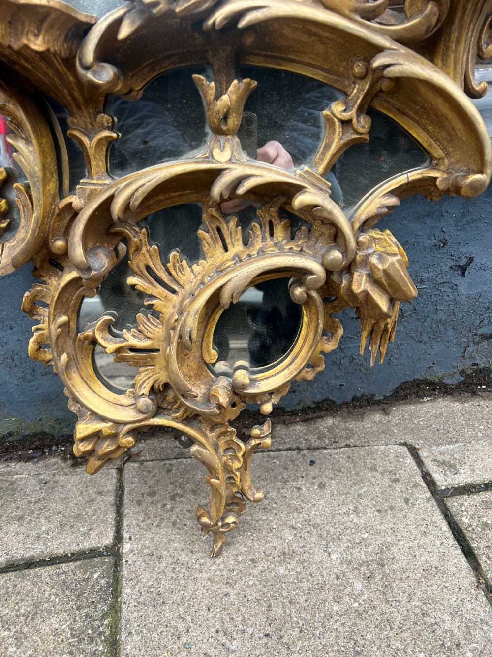 Georgian rococo carved giltwood mirror  View V