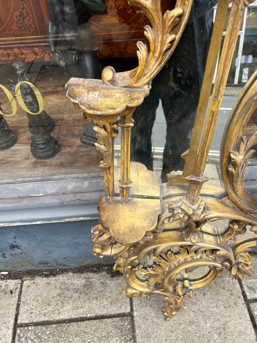 Georgian rococo carved giltwood mirror  View VI