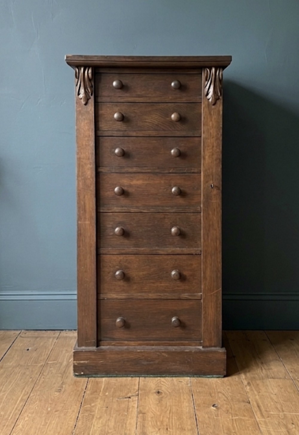 C19th oak wellington chest of seven drawers 