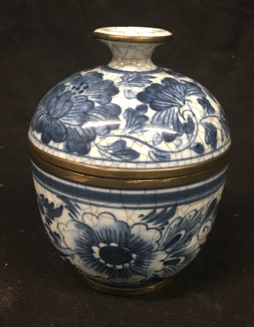 Chinese Cup and Cover with Four Figure Mark for Yuan Shikai 1916