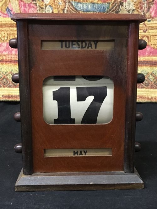 Edwardian Perpetual Calender