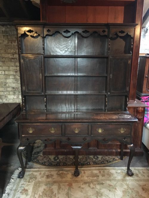 Good Sized Oak Dresser