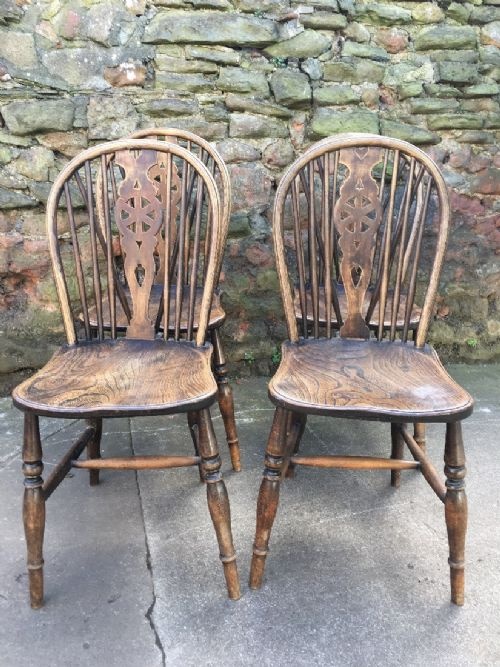 Set of Four Windsor Wheelback Kitchen Chairs