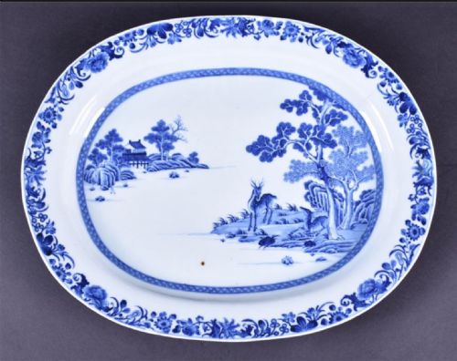 C18th Chinese Blue and White Serving Dish