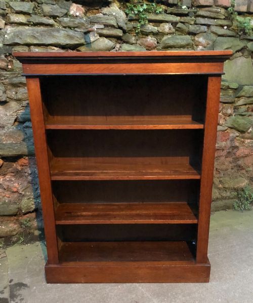 Small C19th Oak Veneered Bookcase