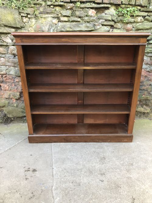 C19th Walnut Bookcase with Adjustable Shelves