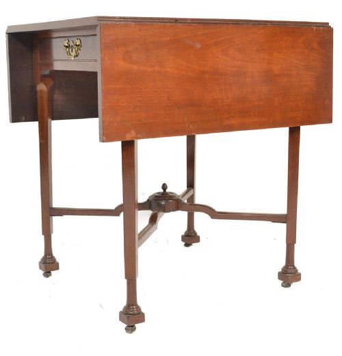 C18th Supper Table with Unusual Legs