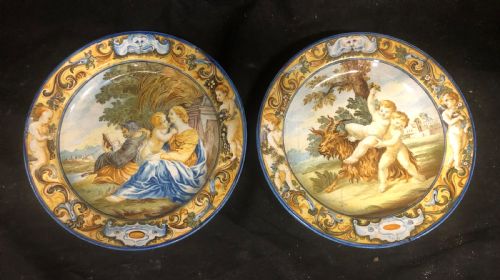 A Pair of C18th Maiolica Plates