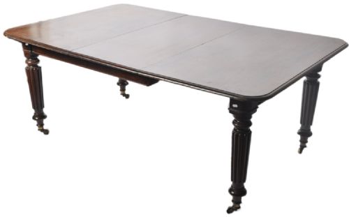 C19th Dining Table with Fluted Legs