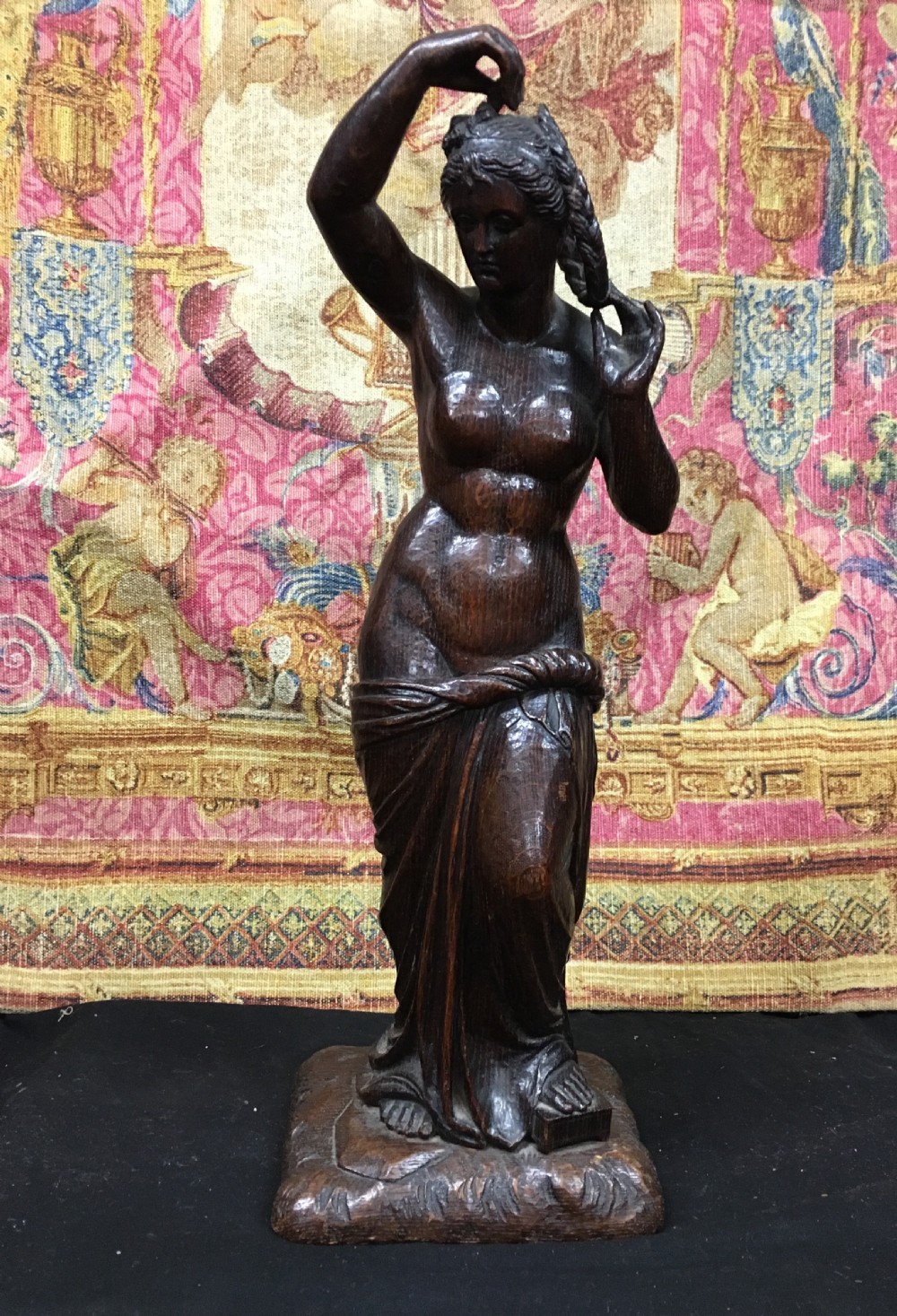 C18th carved female figure of Venus