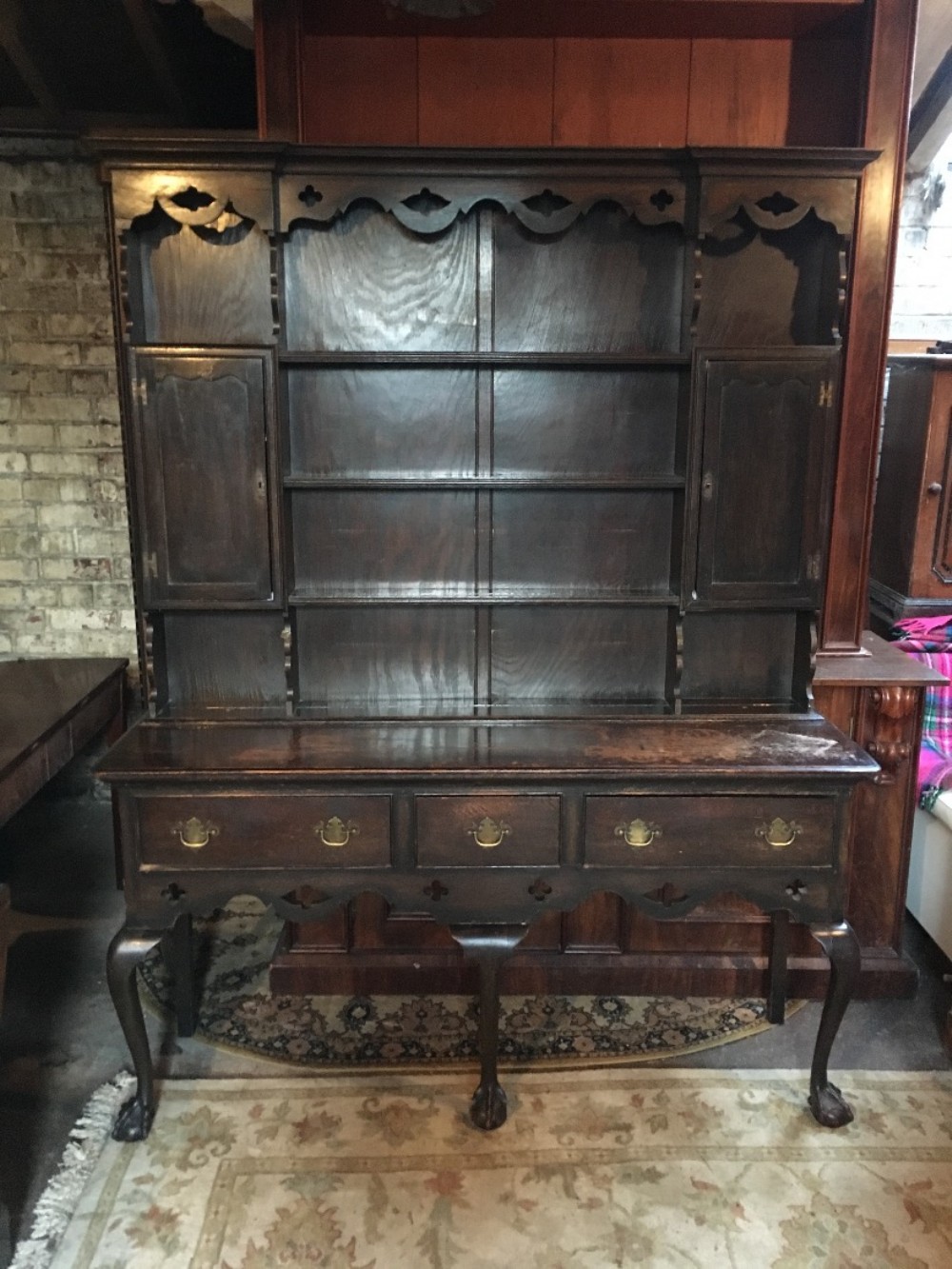 Good sized Oak dresser 