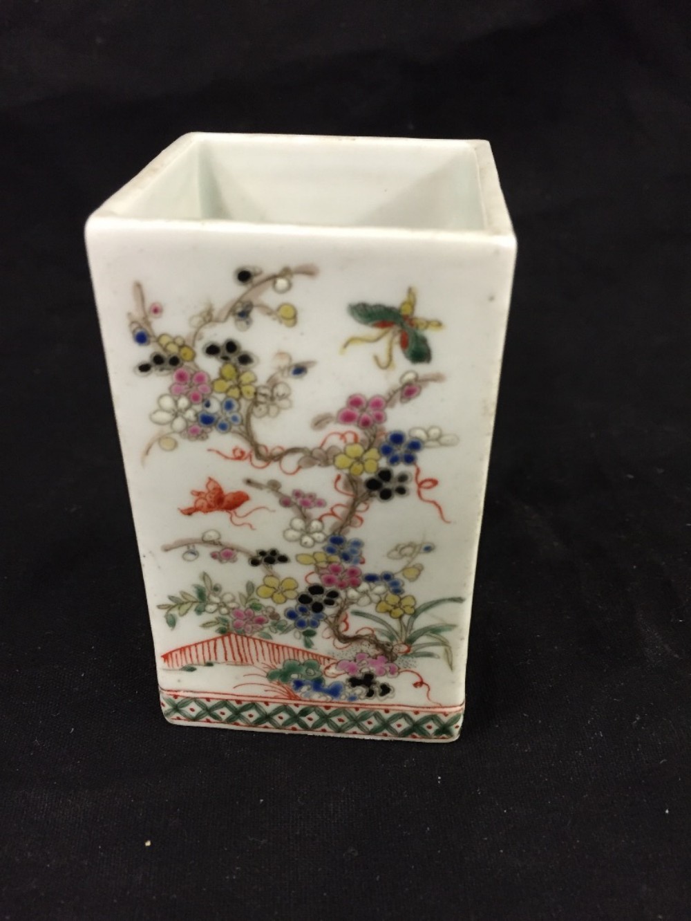 Chinese early C20th square brush pot