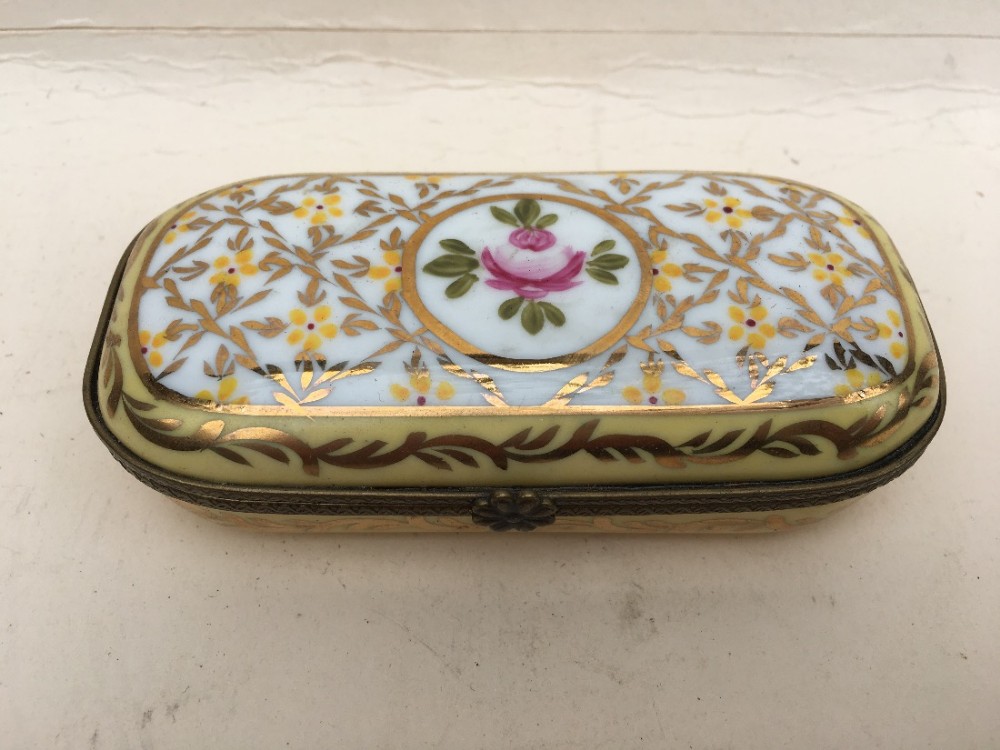 C19th porcelain box