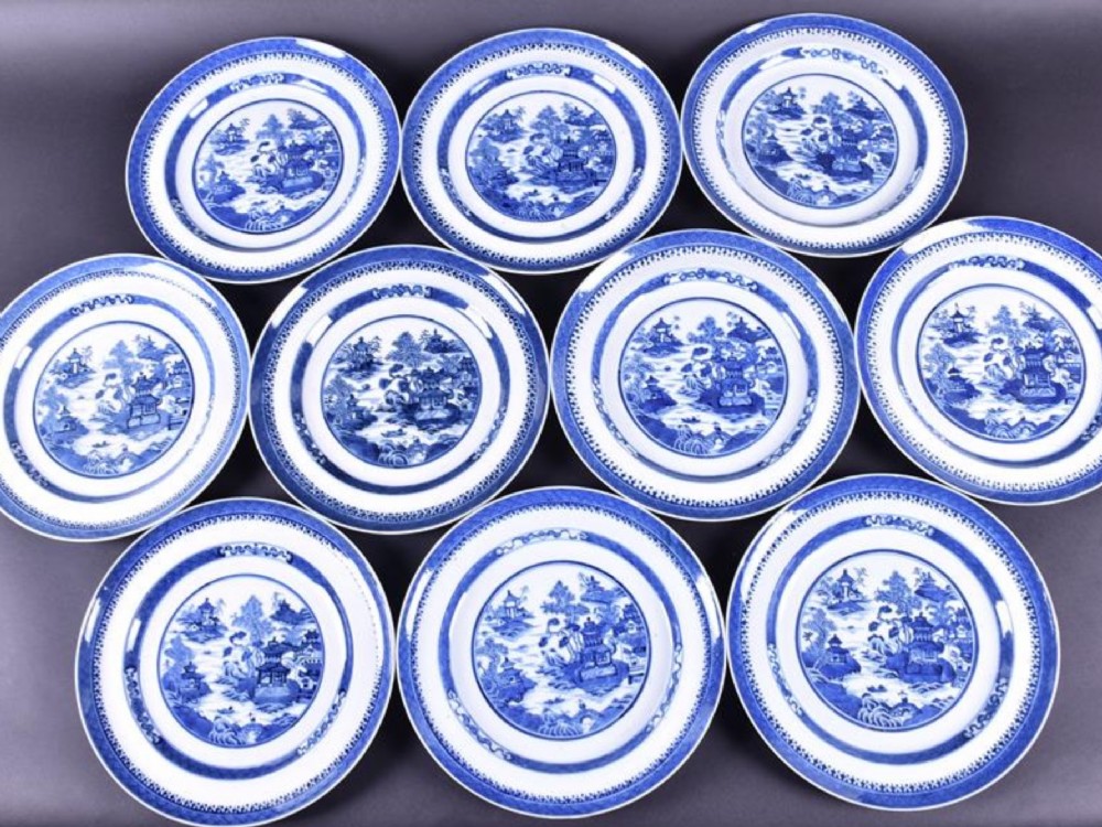 Set of ten C18th blue and white Chinese plates