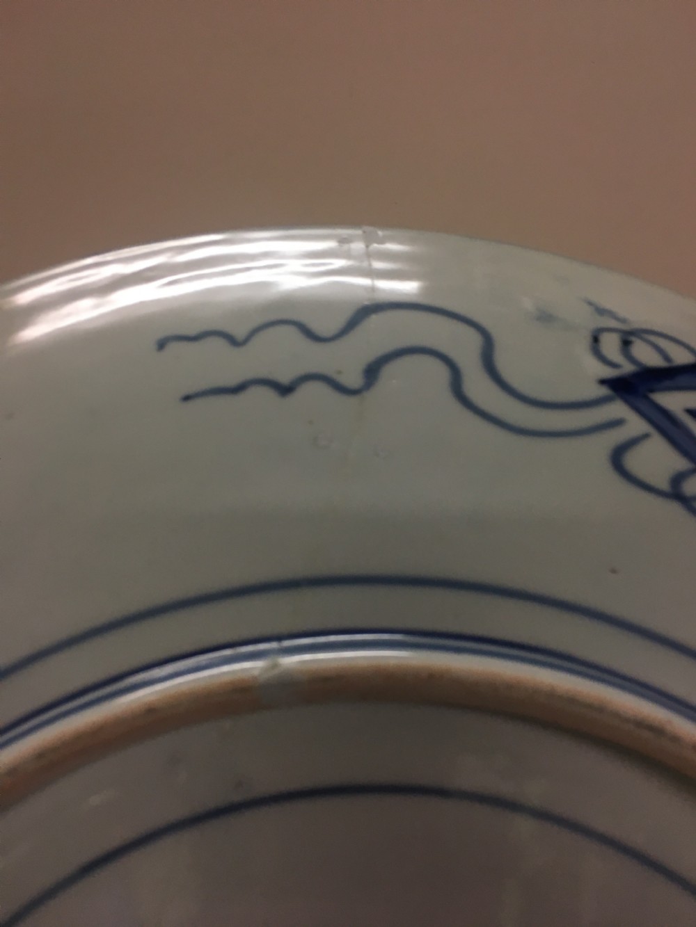 Large C18th Imari charger 47 cm View VIII