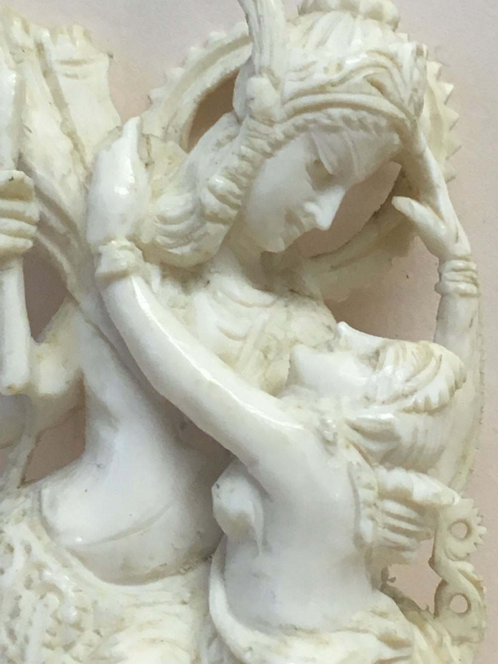 Edwardian period ivory carving of a couple embracing View IX