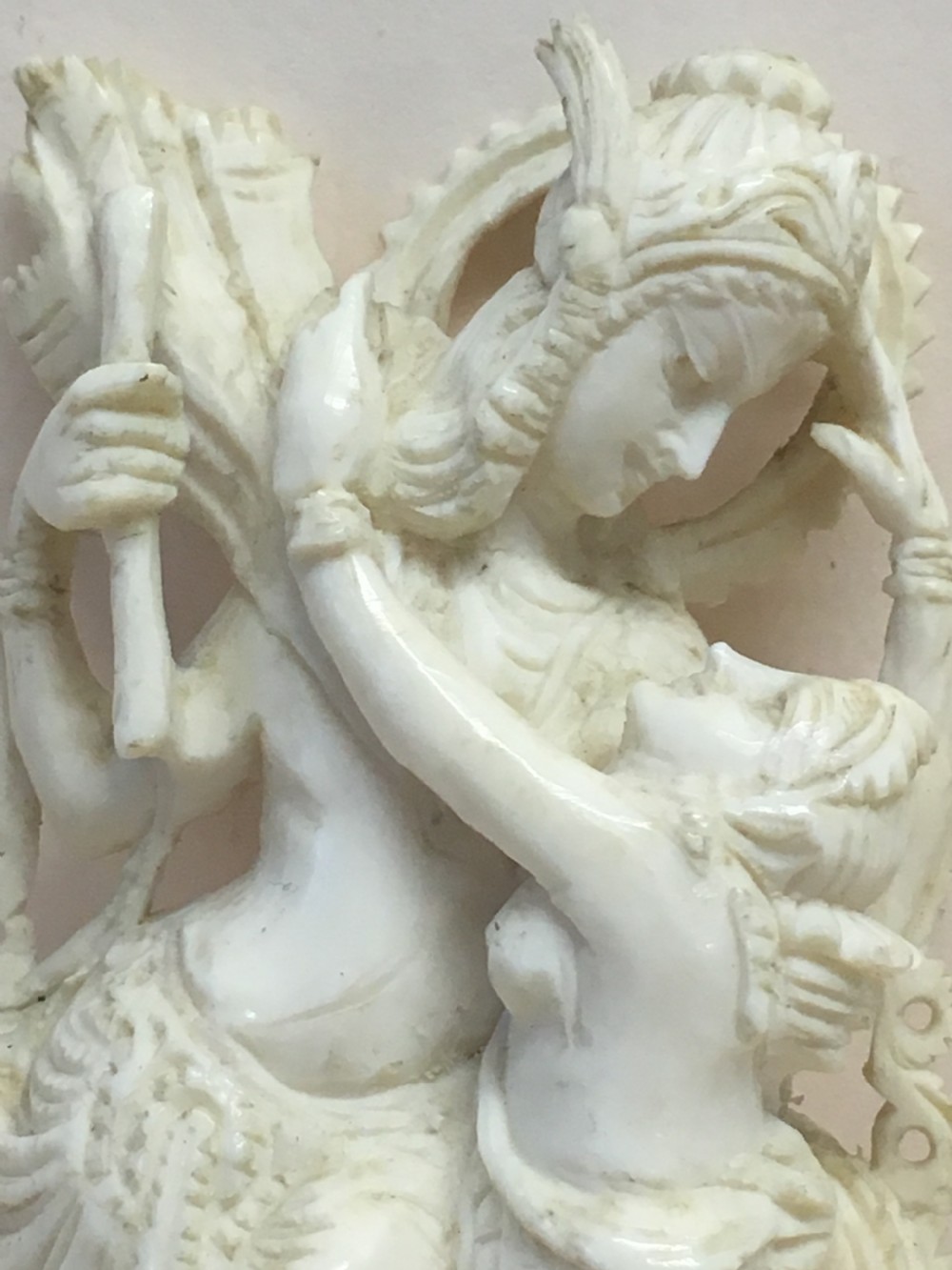 Edwardian period ivory carving of a couple embracing View X